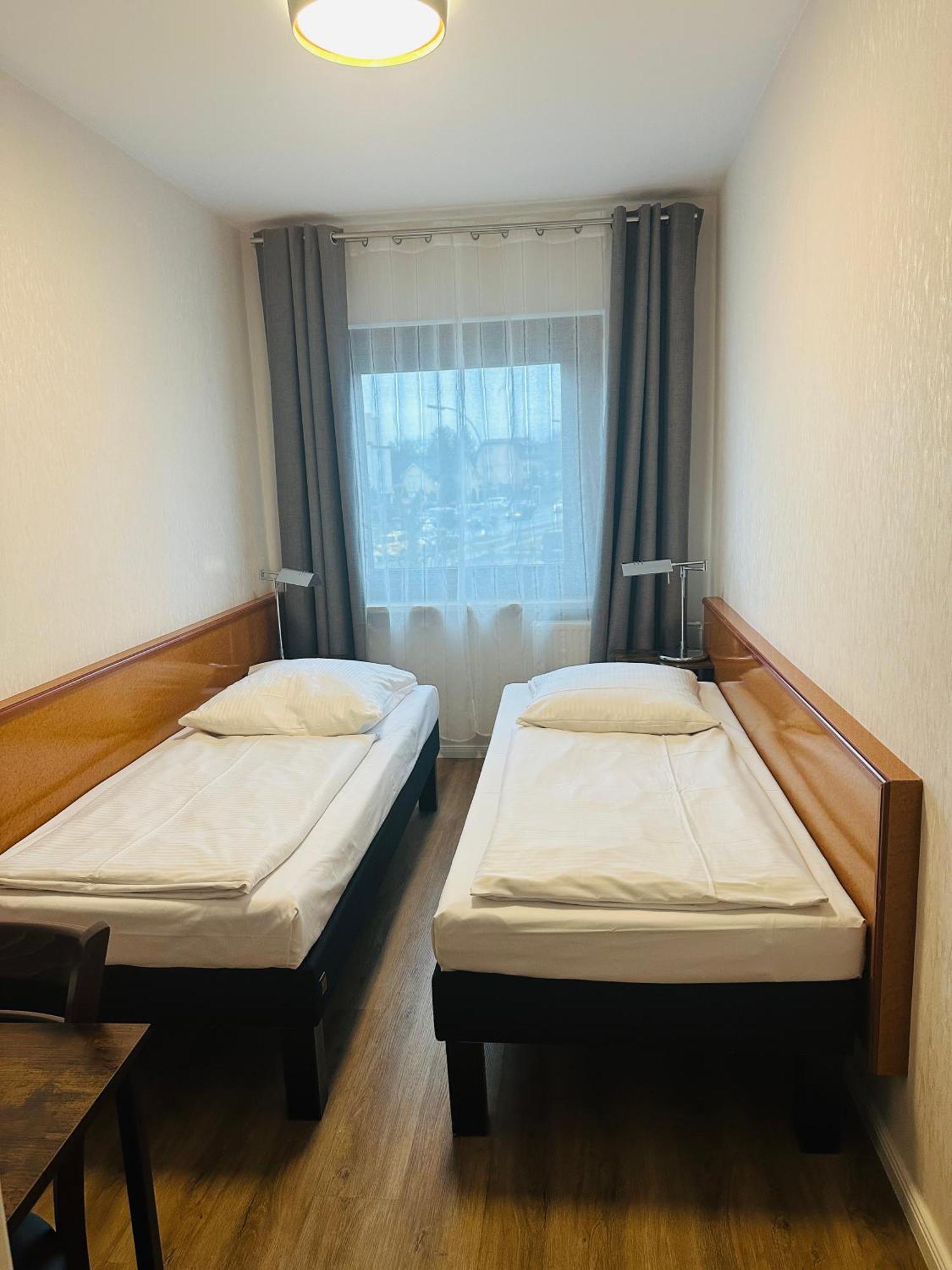 Hotel Pirol Berlin Extérieur photo